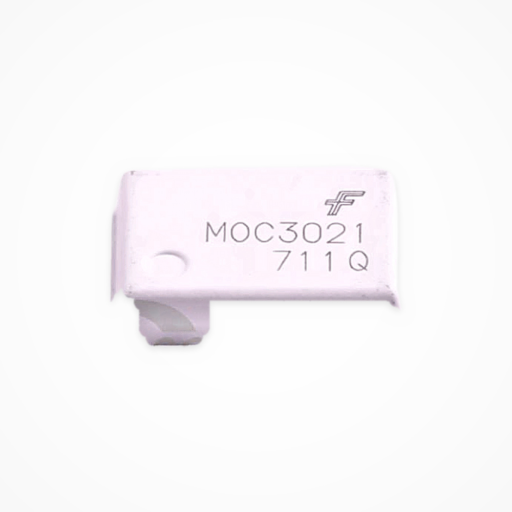 MOC3021M 实物 · 6-Pin DIP 直插(onsemi 安森美,丝印 MOC3021/711Q/F)